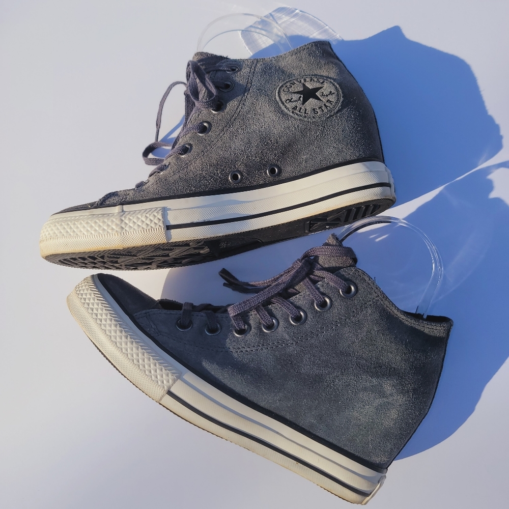 Converse Hidden Wedge heel Gray Suede size 8.5